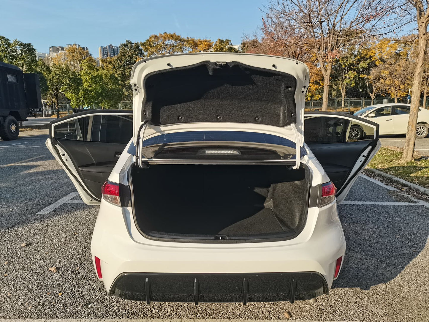 丰田 雷凌 2023款 185T CVT运动版