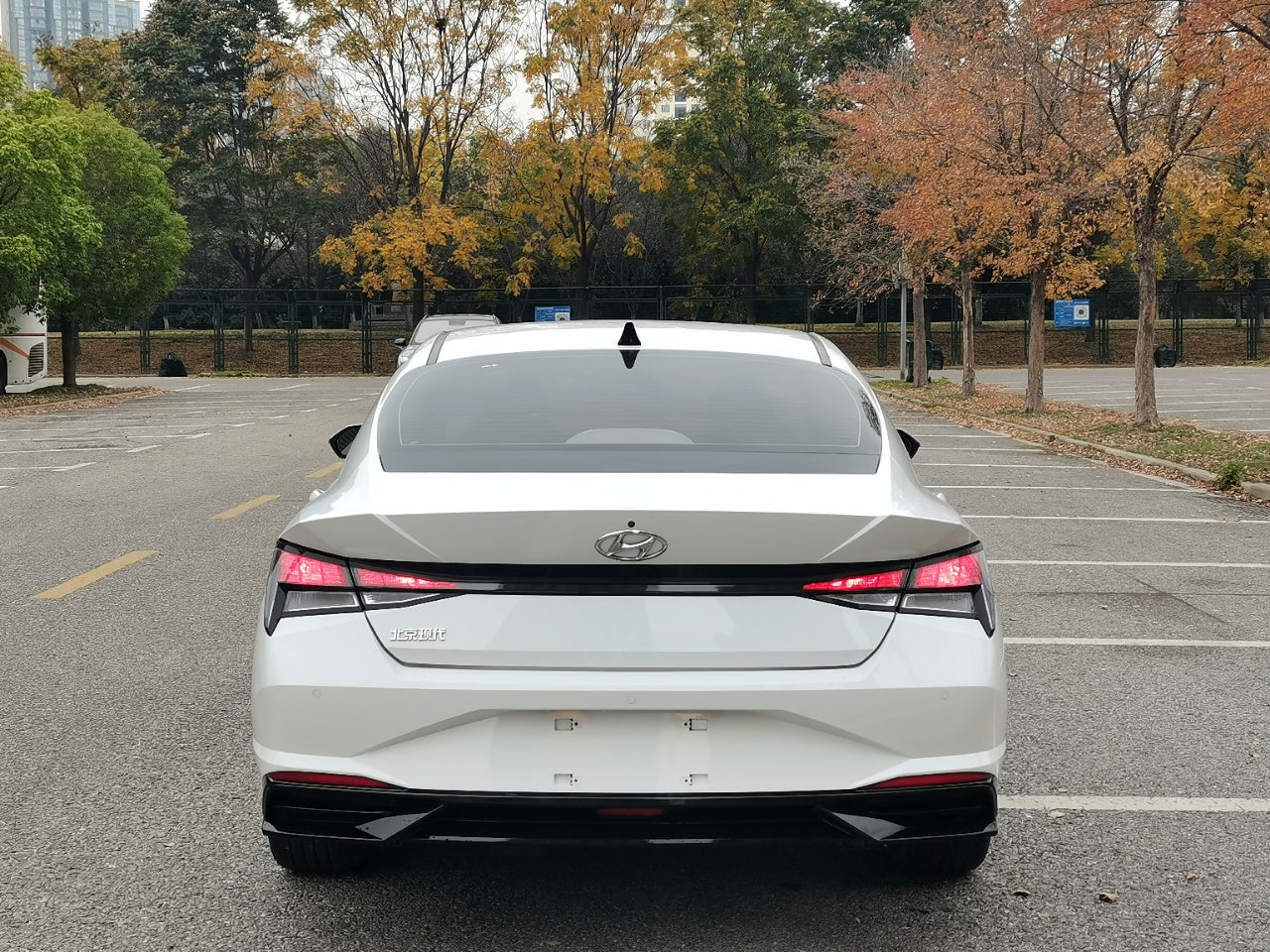 现代 伊兰特 2022款 1.5L CVT GLX精英版