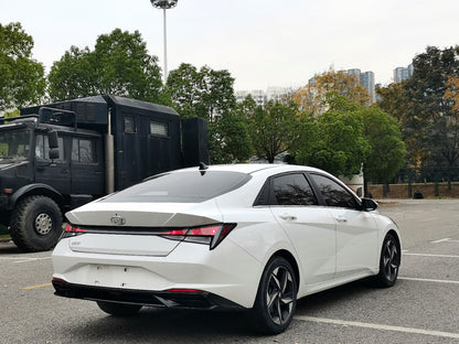 现代 伊兰特 2022款 1.5L CVT GLX精英版