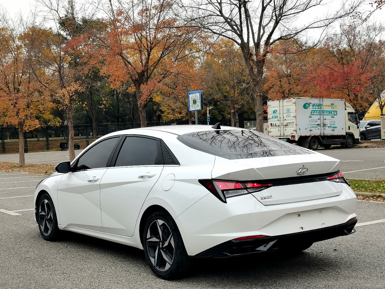 现代 伊兰特 2022款 1.5L CVT GLX精英版