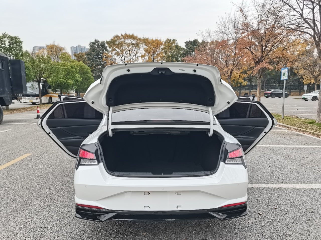 现代 伊兰特 2022款 1.5L CVT GLX精英版