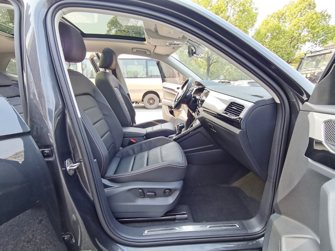 大众 探岳 2022款 280TSI 两驱豪华智联版