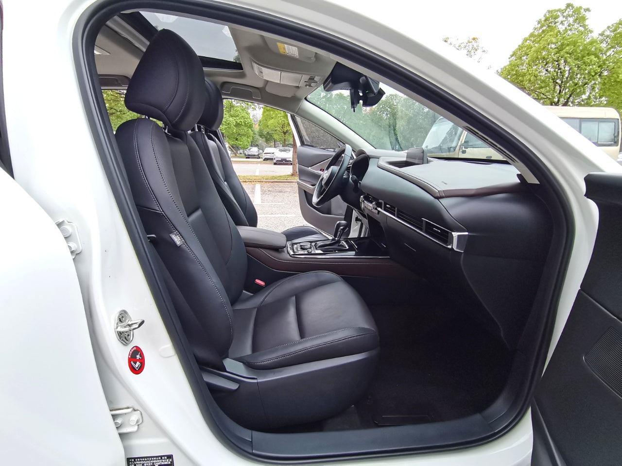 马自达CX-30 2021款 2.0L 自动嘉悦型