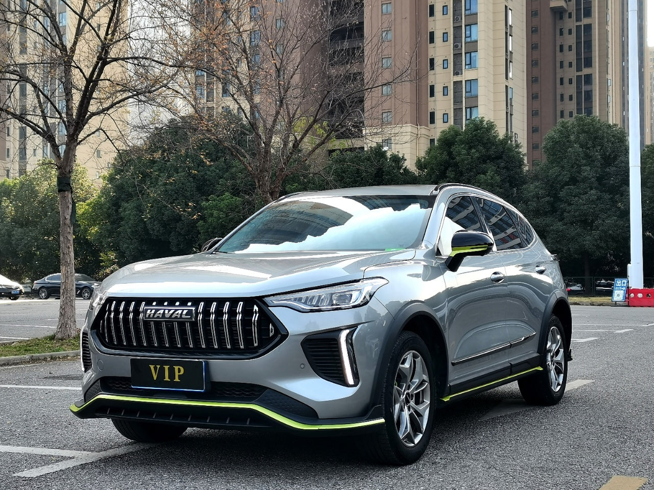 哈弗赤兔 2022款 劲享版 1.5T 紫铜兔