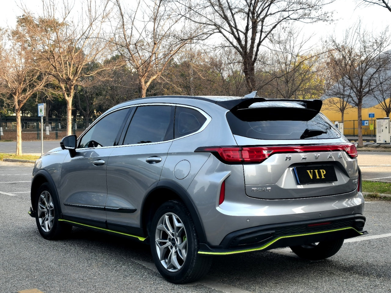 哈弗赤兔 2022款 劲享版 1.5T 紫铜兔