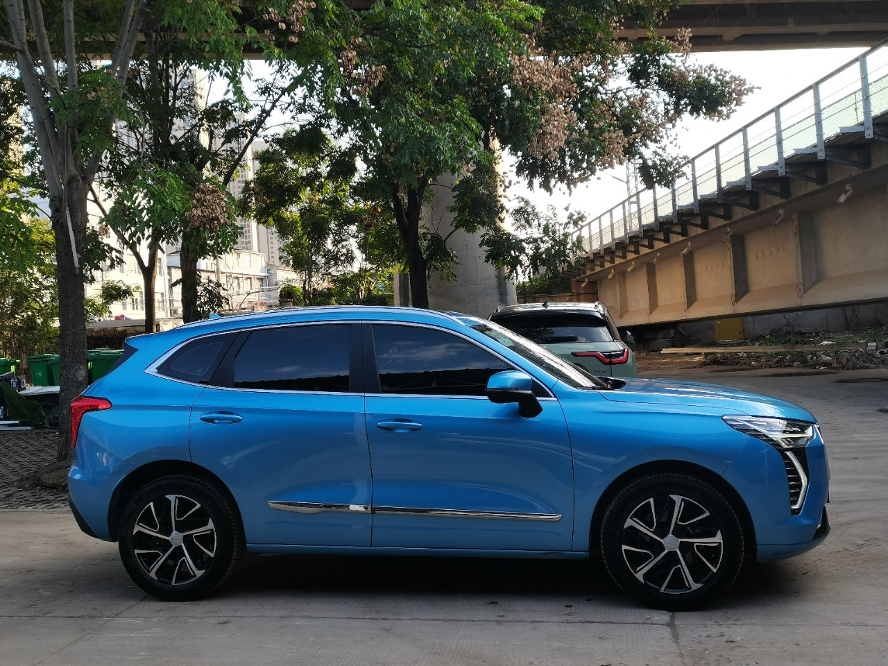 Haval First Love 1.5T Automatic Senior Edition 2021 года — компактный внедорожник