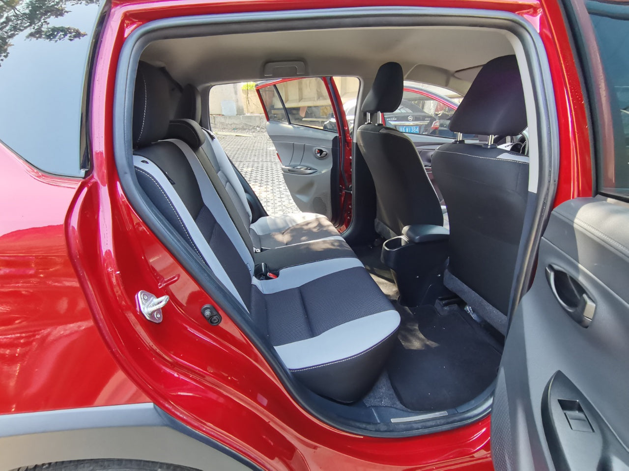 2022 Toyota YARiS L X 1.5L CVT - Plus Trim Level