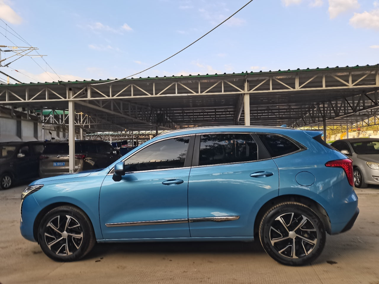 Haval First Love 1.5T Automatic Senior Edition 2021 года — компактный внедорожник