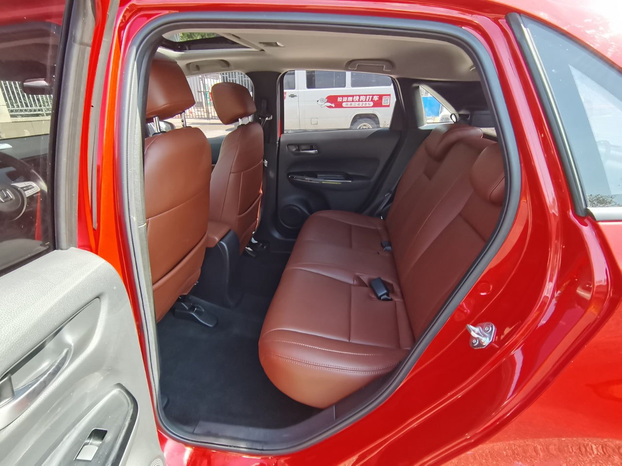 Автомобиль Honda LIFE SPO-SS 1.5L CVT 2021 года